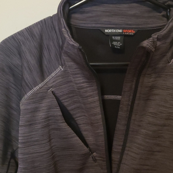 Sweater - Picture 3 of 4